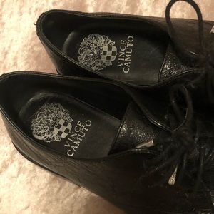Vince Comuto Oxford flats